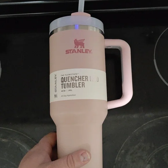 Stanley 40 oz pink dust cup - Picture 1 of 2